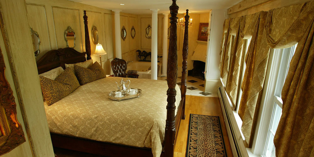 Historic Jacob Hill Inn Сіконк Екстер'єр фото